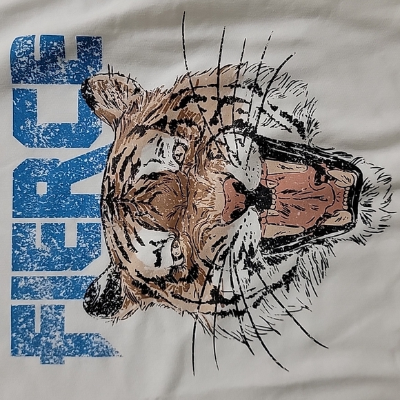 ELLANDEMM Sweatshirt - Picture 2 of 6